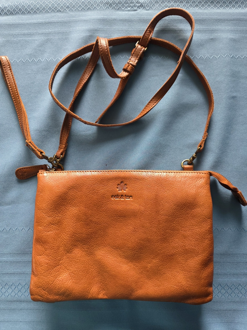 Oak & Tan Genuine Leather Crossbody Bag - Cognac Brown